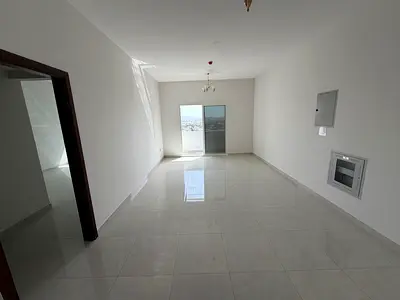 شقة للإيجار السنوي – كورنيش عجمان ✨ من أجمل الشقق وبأفضل الأسعار غرفة وصالة (أول ساكن) موقع مميز – ثاني صف من الكورنيش غرفة ماستر 2 حمام بلكونة بإطلال