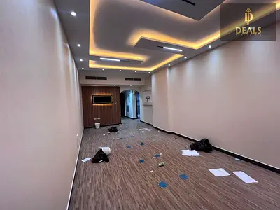 شقة غرفتين وصالة مع 3 حمامات وبلكونة كبيرة | موقع مميز في المويهات 3