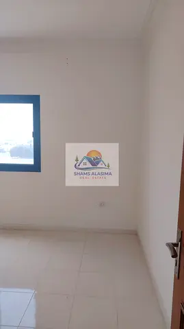 شقة للإيجار – 3 غرف وصالة | 3 حمامات | بسعر مميز 45,000 درهم سنوياً