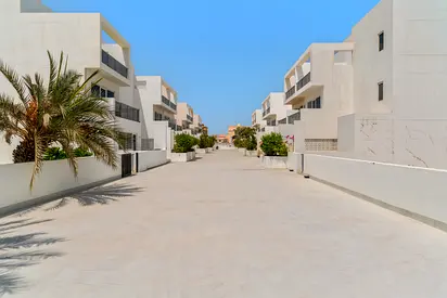 Upgraded 7 BR Villa | Modern Living|