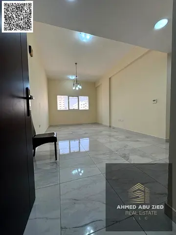 افخم واشيك غرفه وصاله خزائن حائط 2حمام بلكونه اطلاله مفتوحه تكييف مركزي تشطيبات  ممتازه موقع جدا بجوار جميع الخدمات سهل الوصول لدبي والشارقه