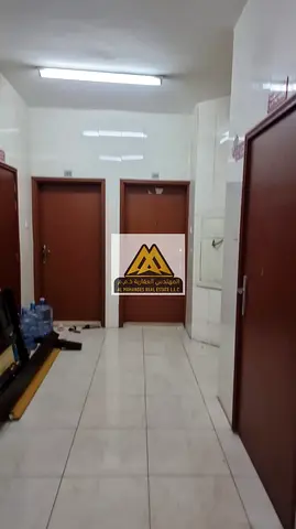 شقة غرفتين وصالة للإيجار في النعيمية عجمان – بالقرب من حديقة النعيمية، مساحة كبيرة وموقع مميز  شقة واسعة ومناسبة للعائلات متوفرة الآن للإيجار السنوي