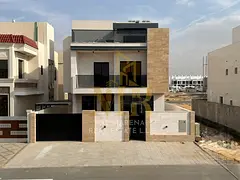 Villa directly from the owner, personal finishing, on a main street, close to all services, freehold