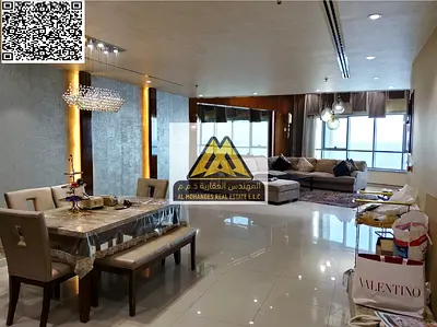 تتميز بمساحة ضخمة تصل إلى 3400 قدم مربع، مع تصميم داخلي فاخر وفرش أوروبي مصنوع يدوياً، بالإضافة إلى إطلالة بحرية كاملة من دور مرتفع وبلكونتين،