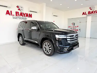 تويوتا لاند كروزر VXR تنفس طبيعي اسود / بيج 2024 Toyota Land Cruiser VXR - GCC Specs - Brand New