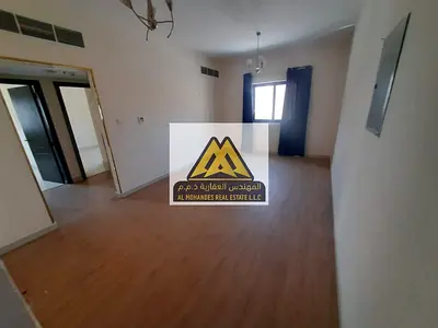 بسعر ممتاز جدا و مناسب للجميع مع صيانه مجانا ع المالك موقع ممتاز جدا بنايه عائلات