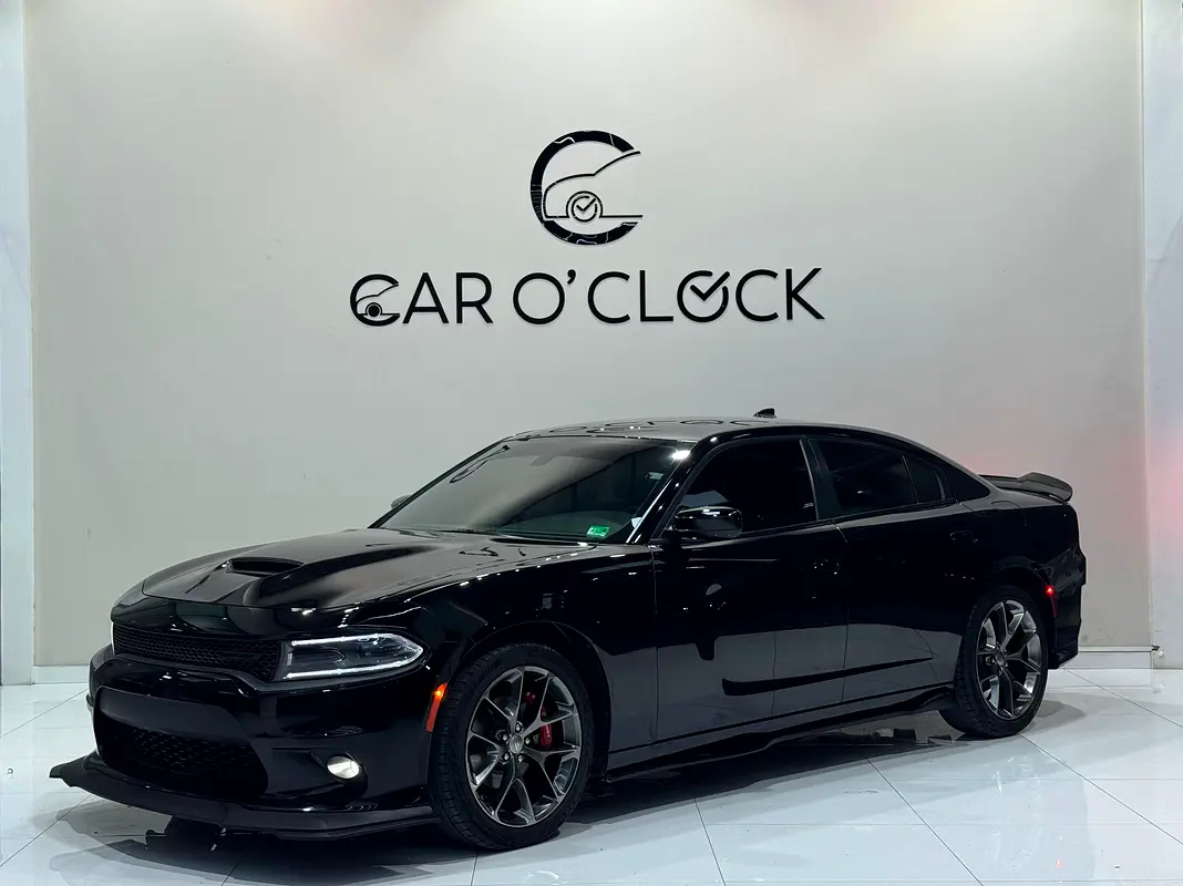 Dodge Charger 2023 — photo 1 of 12