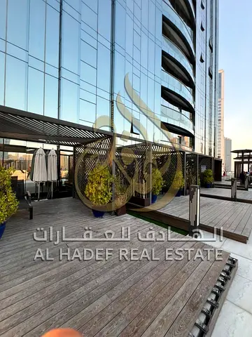 شقة غرفتين وصالة مع إطلالة بحرية جانبية في الممزر التعاون | باركن + جيم ومسبح