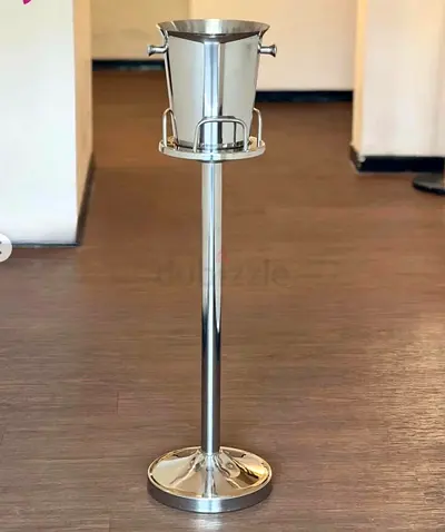Ice Bucket With Stand