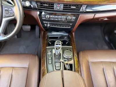 صورة 15 لـ 2018 BMW X5