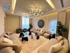 Villa directly from the owner, custom finishing, on a main street, close to all services, freehold o