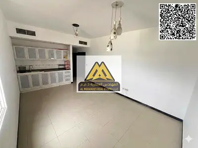 استديو نضيف جدا | مساحة كبيرة | اطلالة مباشرة علي الخور | تسهيل في الدفعات حتي 6 دفعات