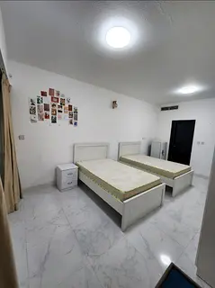 Master Room with attach bathroom with balcony available near Financial metrostation