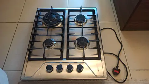 Stainless Steel 4-Burner Built-in Gas Hob (Good Working Condition)