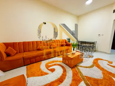 luxury modern living in established tower\Prime location\Amenities around