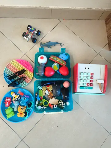 Free random toys for kids