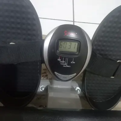 Manual Rowing Machine with Digital Monitor — Used Home Stepper