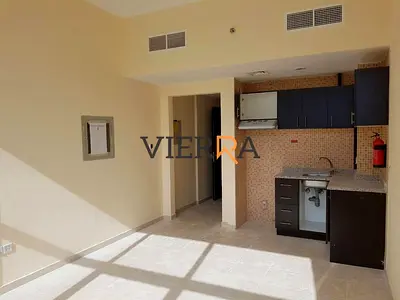 Ready To Move In l Well Maintained l Pool View