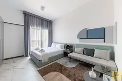Modern Studio// Fully Furnished// All Bills Included