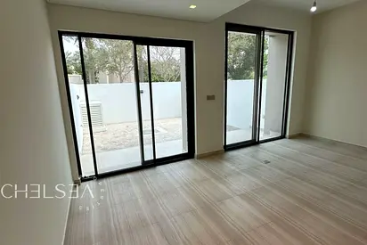 MOVE-IN READY | SINGLE ROW | BRAND-NEW