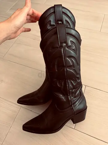 Black leather western boots (Stradivarius) 37EU