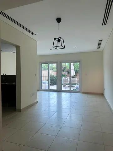 NAKHEEL 1 BR TOWNHOUSE DIRECT FROM OWNER NO COMMISION