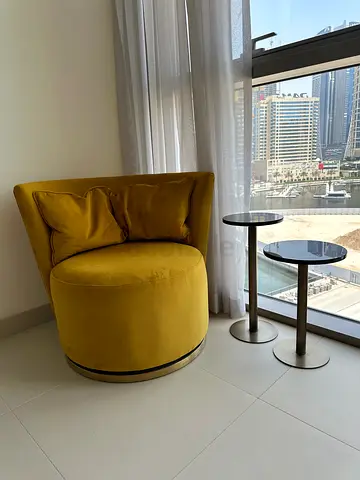 Lounge chair to sell