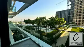 Ready to move in I Pool view I Chiller Free