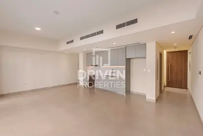 Center Kitchen | Single Row | Brand New | Mortgage
