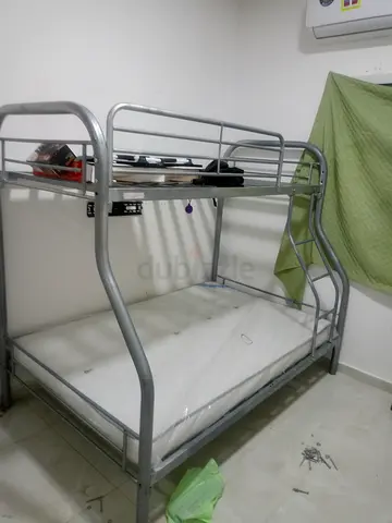 Metal Bunk Bed with Lower Double, up single Good Condition