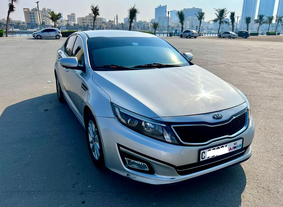 Kia Optima 2015 — photo 1 of 9