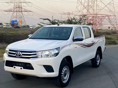 Toyota Hiulx 2019 automatic 4x4 very good condition