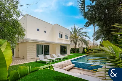 Fully Upgraded 5 Bed | Large Plot | Meadows 9