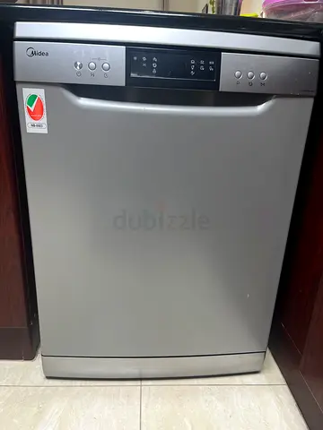 Used 14 plates - Stainless Steel Built-in Dishwasher - Good Condition