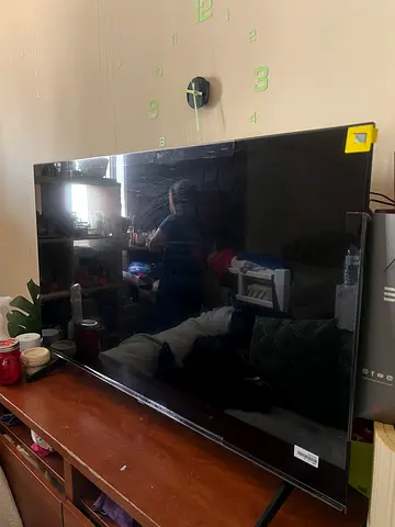 Hisense 50-inch A6K 4k Smart TV
still with screen stickers  has box, rarely used, Great Condition