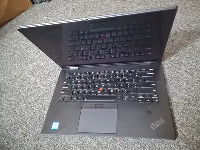 Lenovo X1 Yoga