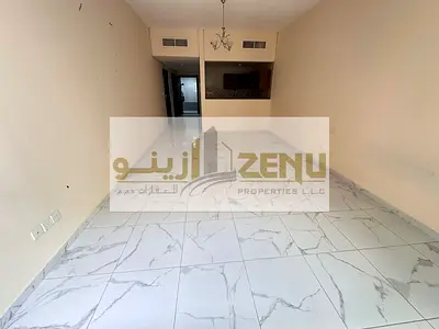 خالي من المبرد | غرفة نوم فسيحة للإيجار | جاهزة للانتقال إليها