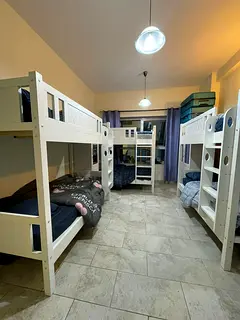 Bed space for ladies