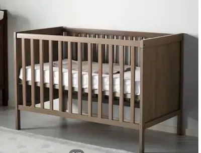 Baby crib