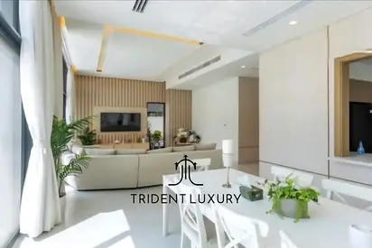 Community Living | Private Garden | Vacant