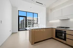 Mid Floor | Brand New and Smart Home Apt