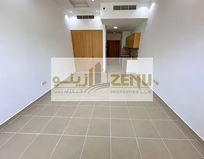 SPACIOUS STUDIO| CLOSE TO EMIRATES TOWERS |NEXT TO CENTRAL MALL|RAEDY TO MOVE IN