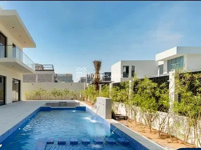 5BR Luxury Villa | 7 Bath | 5 Parking | with pool