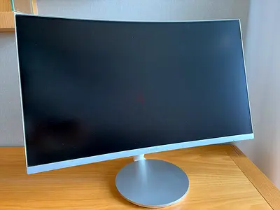 Samsung 27-inch Curved Monitor - Flawless Condition