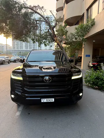 Car is like a brand New Urgent sale for relocating the country