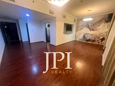 Exclusive | Vacant | Spacious Layout