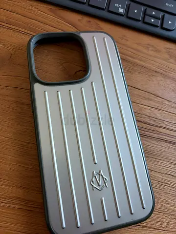 iPhone 16Pro Rimowa case