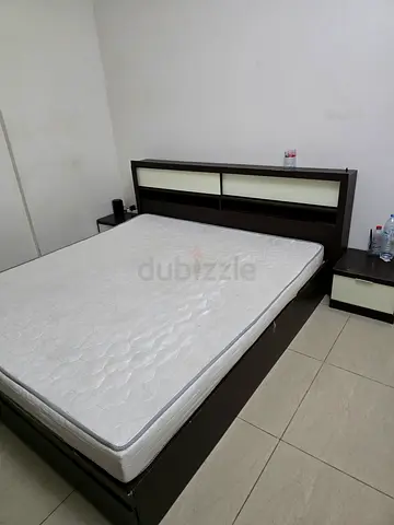Bedset with Mattress in Bery good condition Available