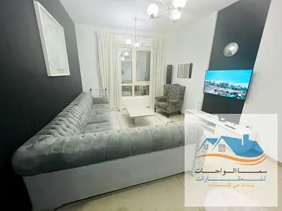 الشارقة الخان برج الروز شقة غرفة وصالة و2حمام ومطبخ فيو كامل علي كورانيش الخان فرش جديد ب الكامل