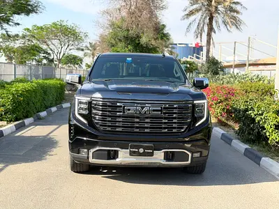 2023 GMC Sierra Denali Ultimate - GCC Specs - Like New